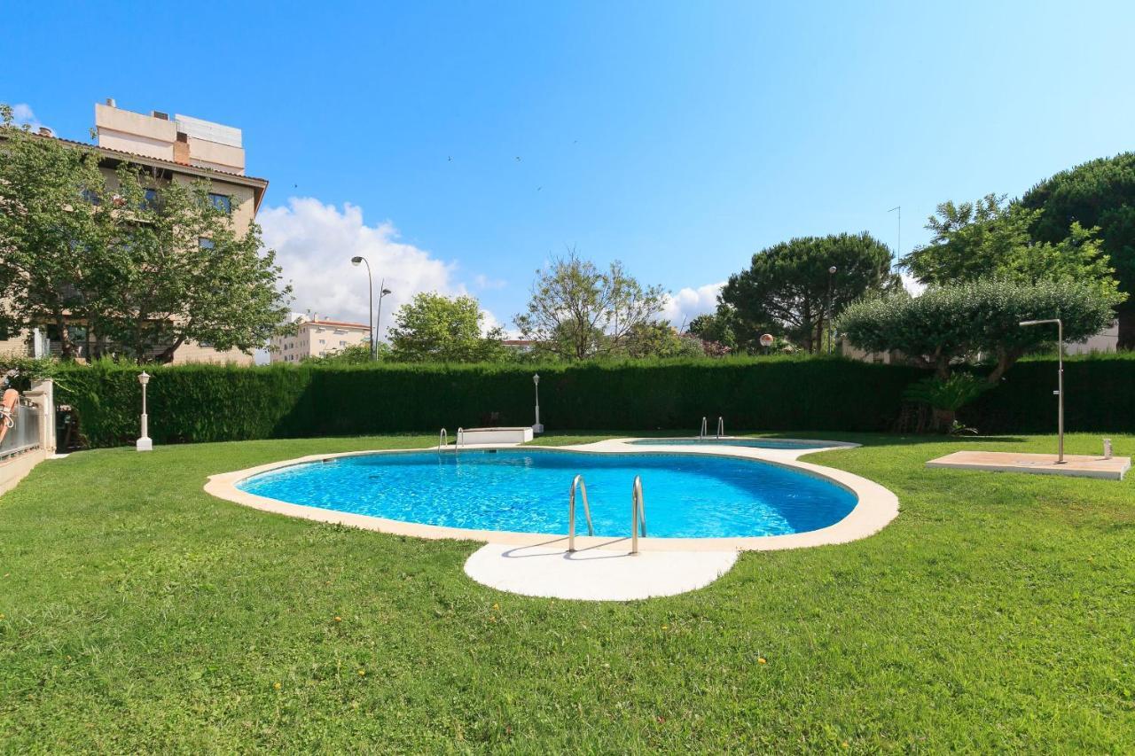 Uhc Stella Maris Apartments Cambrils Exterior photo